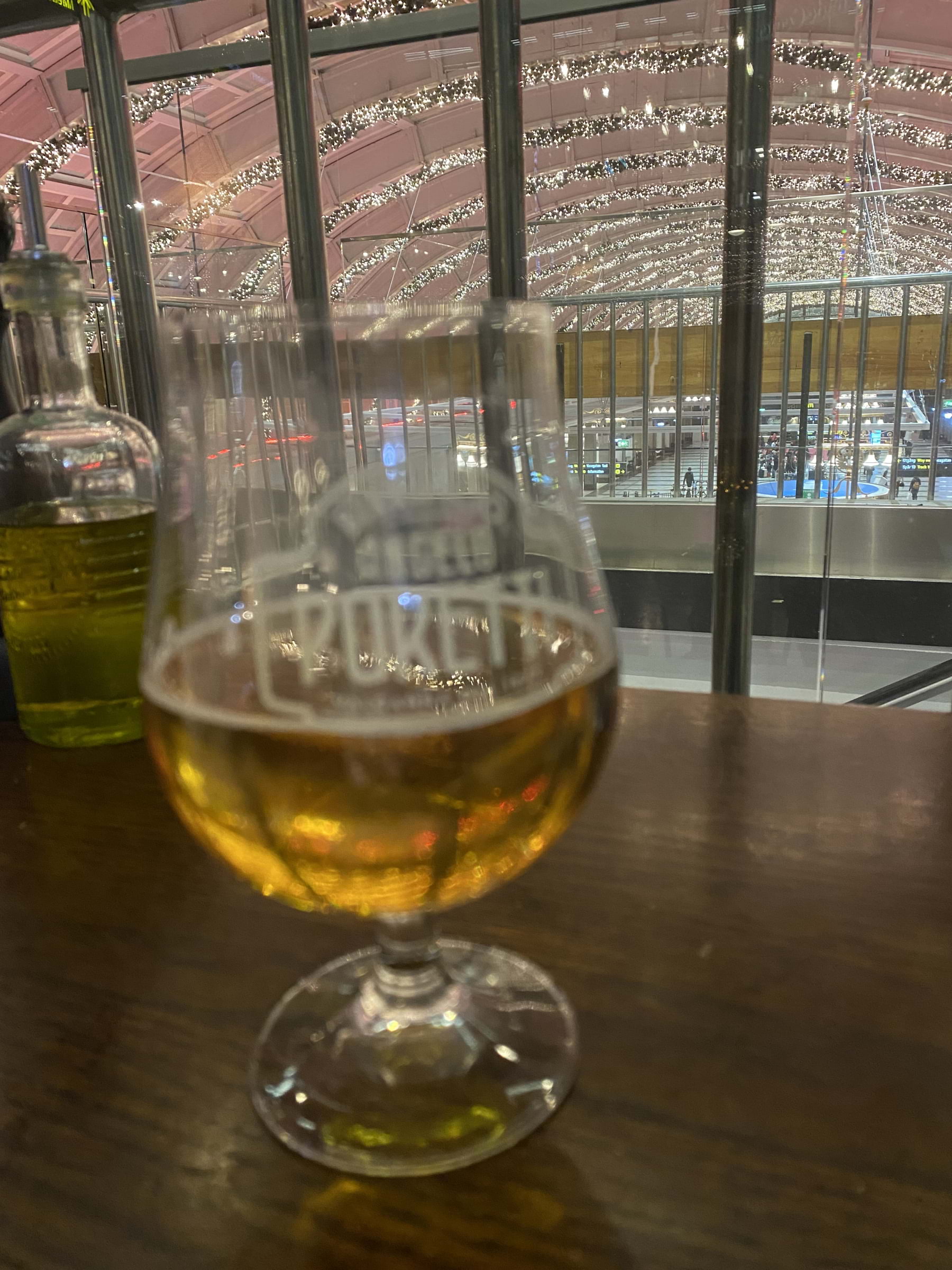 Bild från Perini Wine Champagne & Food av Peter B. (2025-12-20)