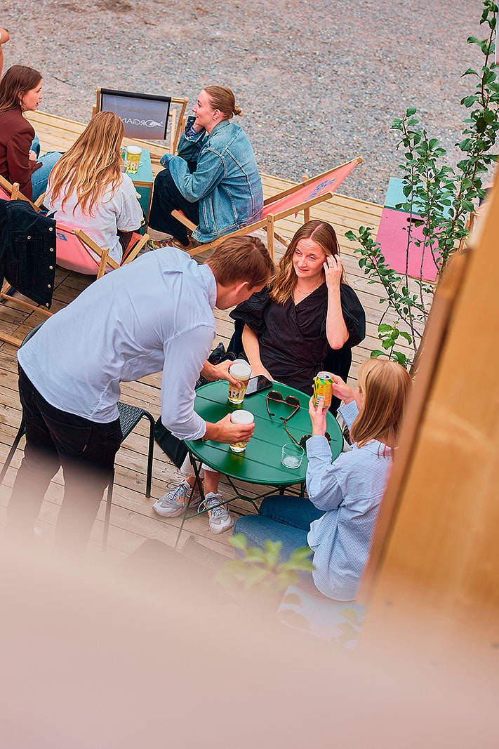 Plåtparken Skanstull – Sommaröppna restauranger
