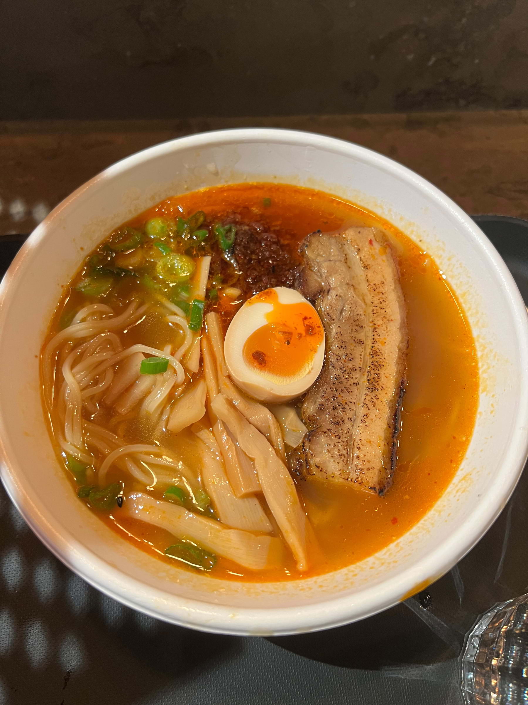 Spicy garlic ramen – Bild från Raamen Teatern av Josefine W. (2025-04-23)