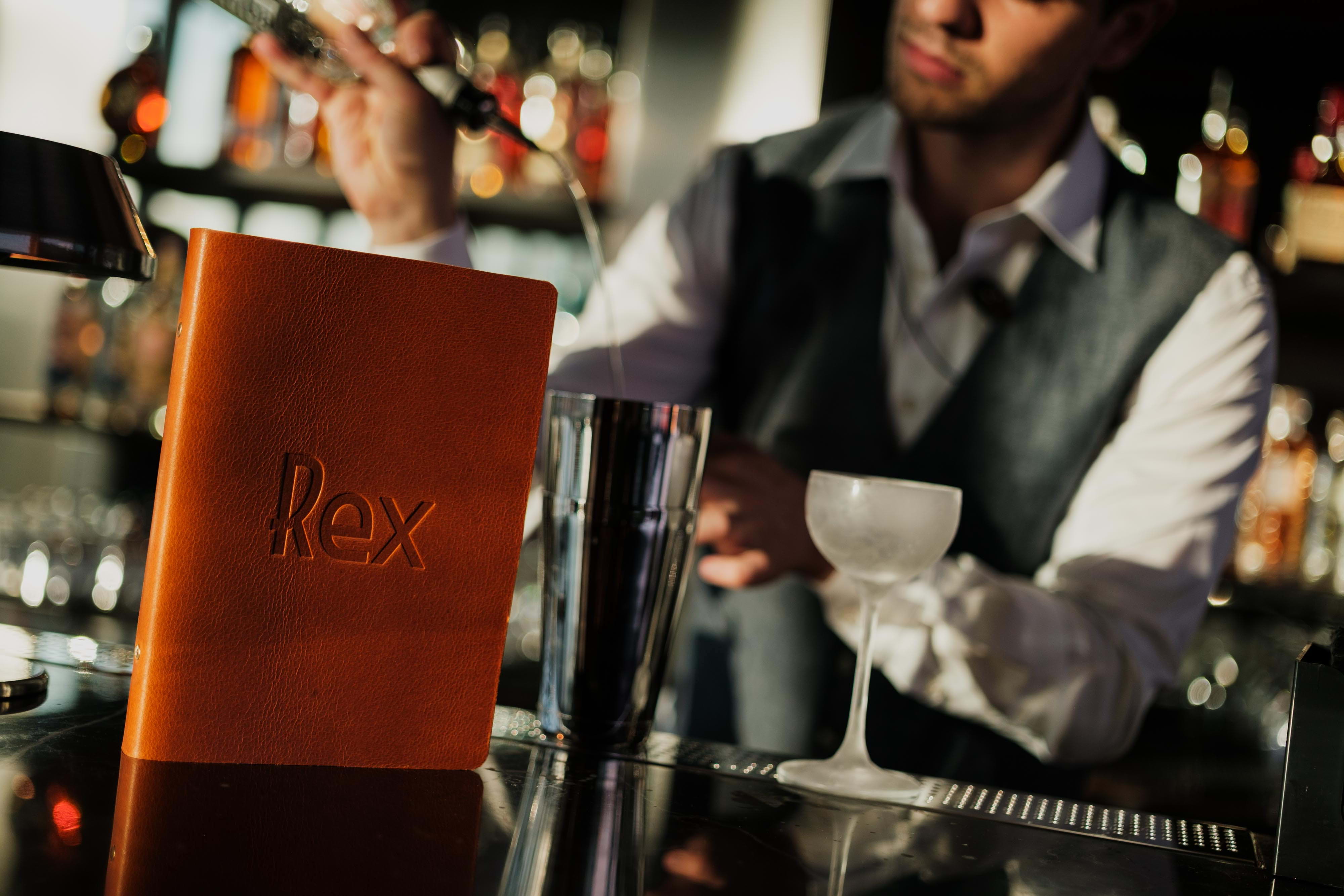 Rex Bar – Takbarer