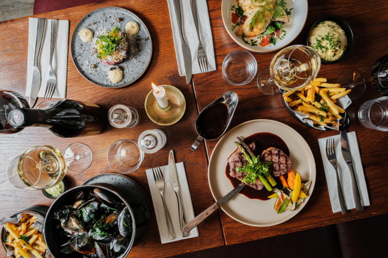 Omslagsbild till listan Vill gå hit av Chinziia  N.