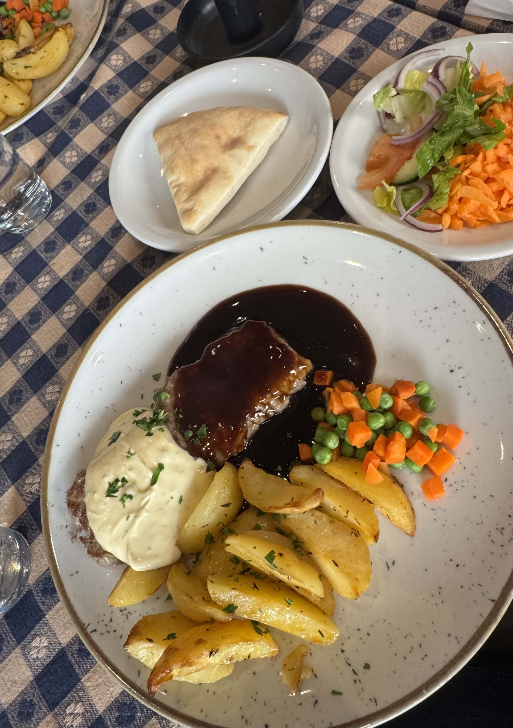 Biffstek dagens lunch – Bild från Restaurang Pellegrini av Julia H. (2026-04-24)