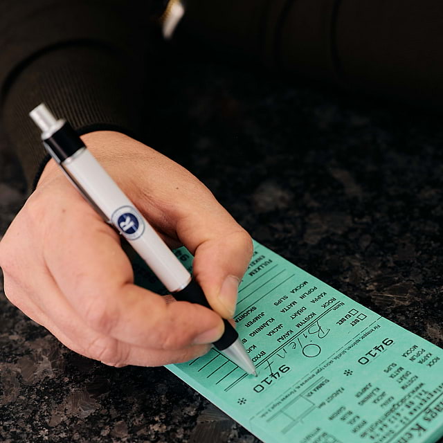 Roslags Kemtvätt & Skrädderi