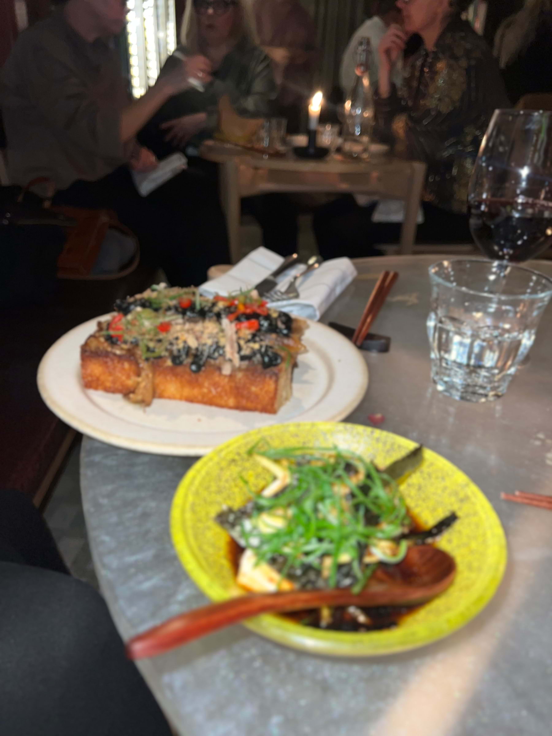 The aubergine sticks were one of the best things I’ve tried. Literally melts in your mouth – Bild från Röda Huset av Trang-Anh V. (2025-04-06)