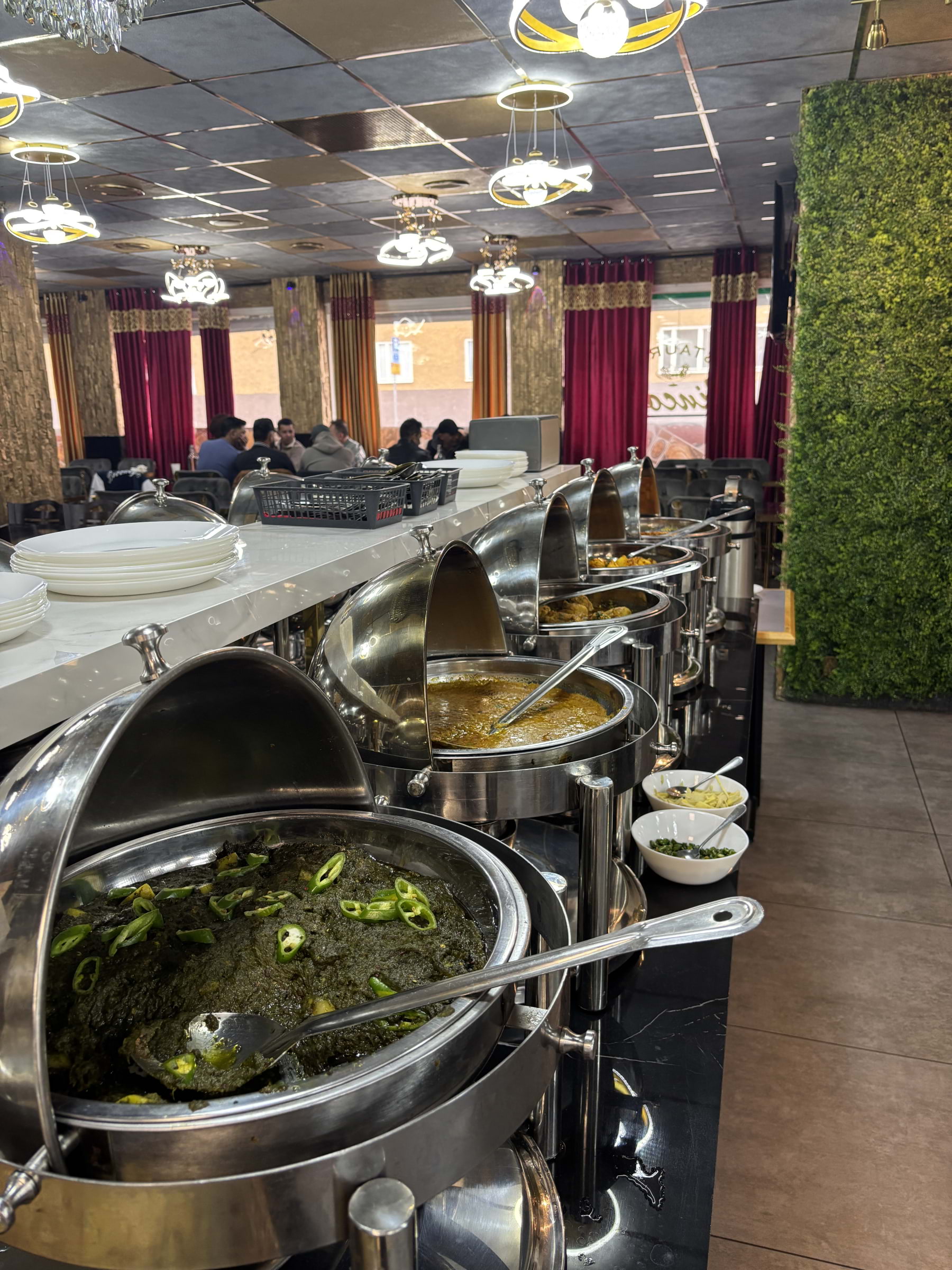 Bild från Royal Sweets & Restaurant av Madiha S. (2025-04-18)