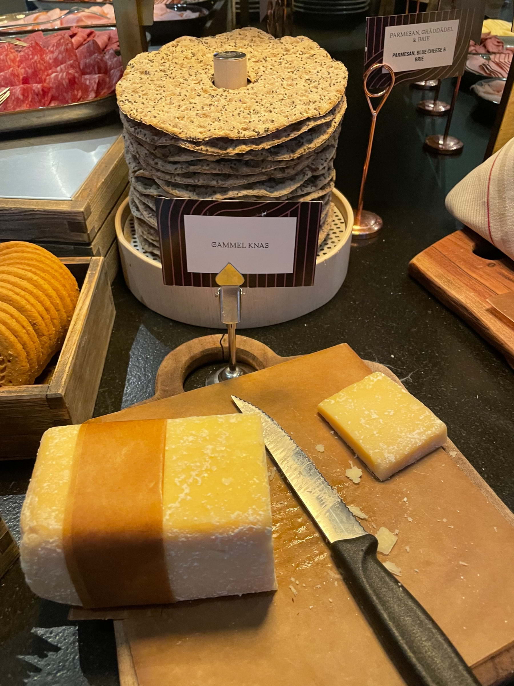 Arla unika ost på buffén bara det är ju 🌟 – Bild från Ruth Stockholm av Katrine L. (2024-02-11)
