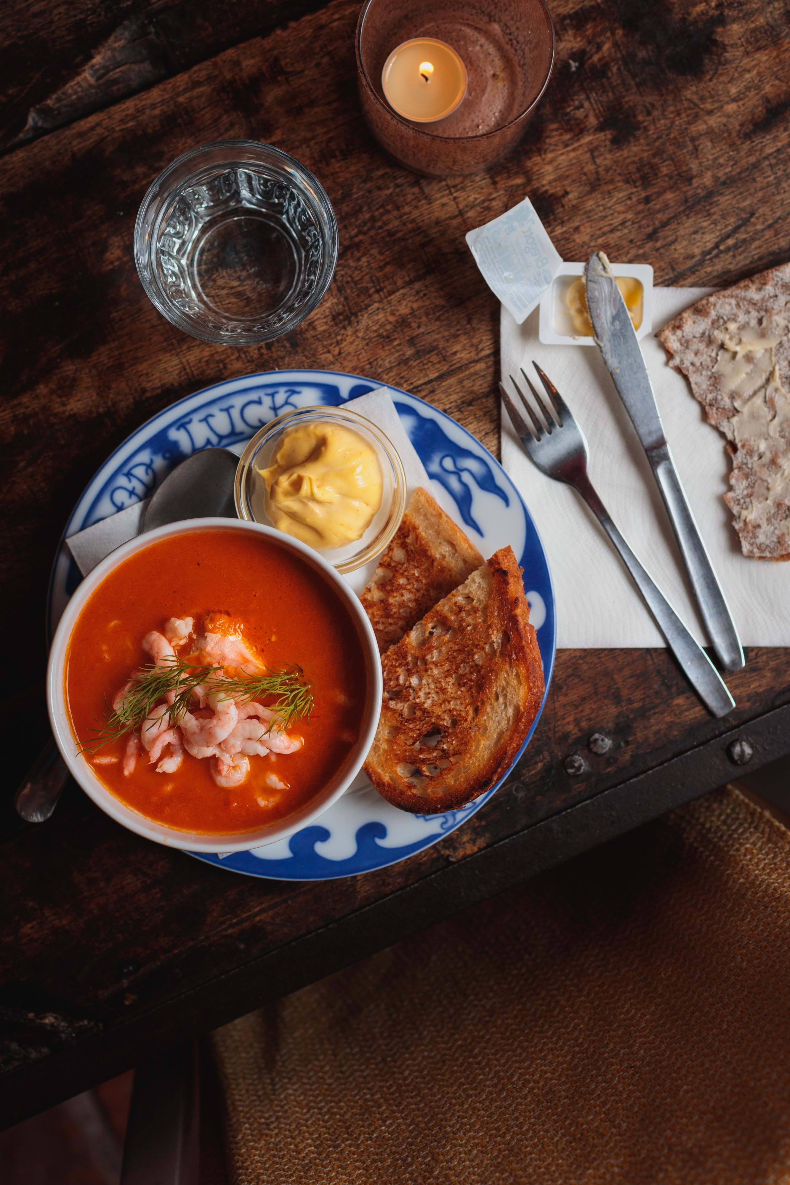 Skroten Café & Skeppshandel – Lunch på Djurgården