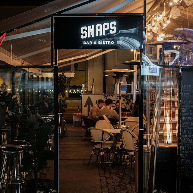 Snaps Bar & Bistro