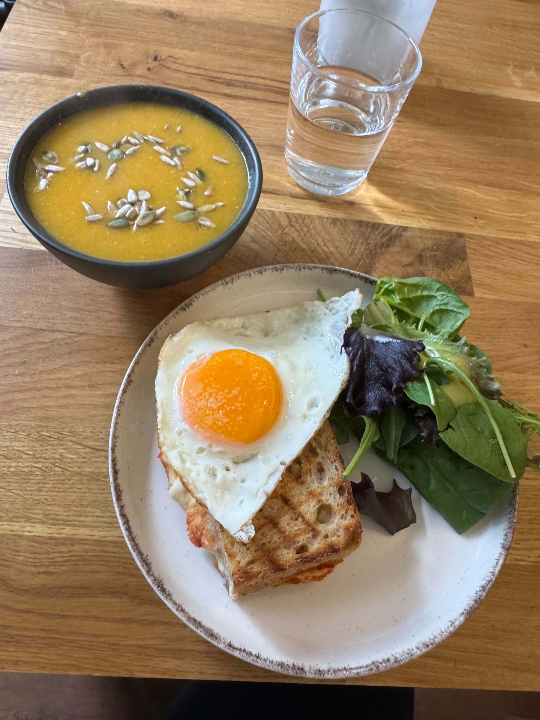 Bild från Spiral Cafe av Julia H. (2025-10-15)