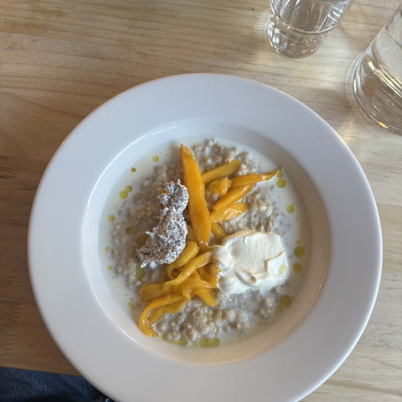 Vaniljgr&ouml;t med mango, kokosmj&ouml;lk och chiapudding &ndash; Photo from Studio Canteen by Lisa&nbsp;M. (24/02/2026)