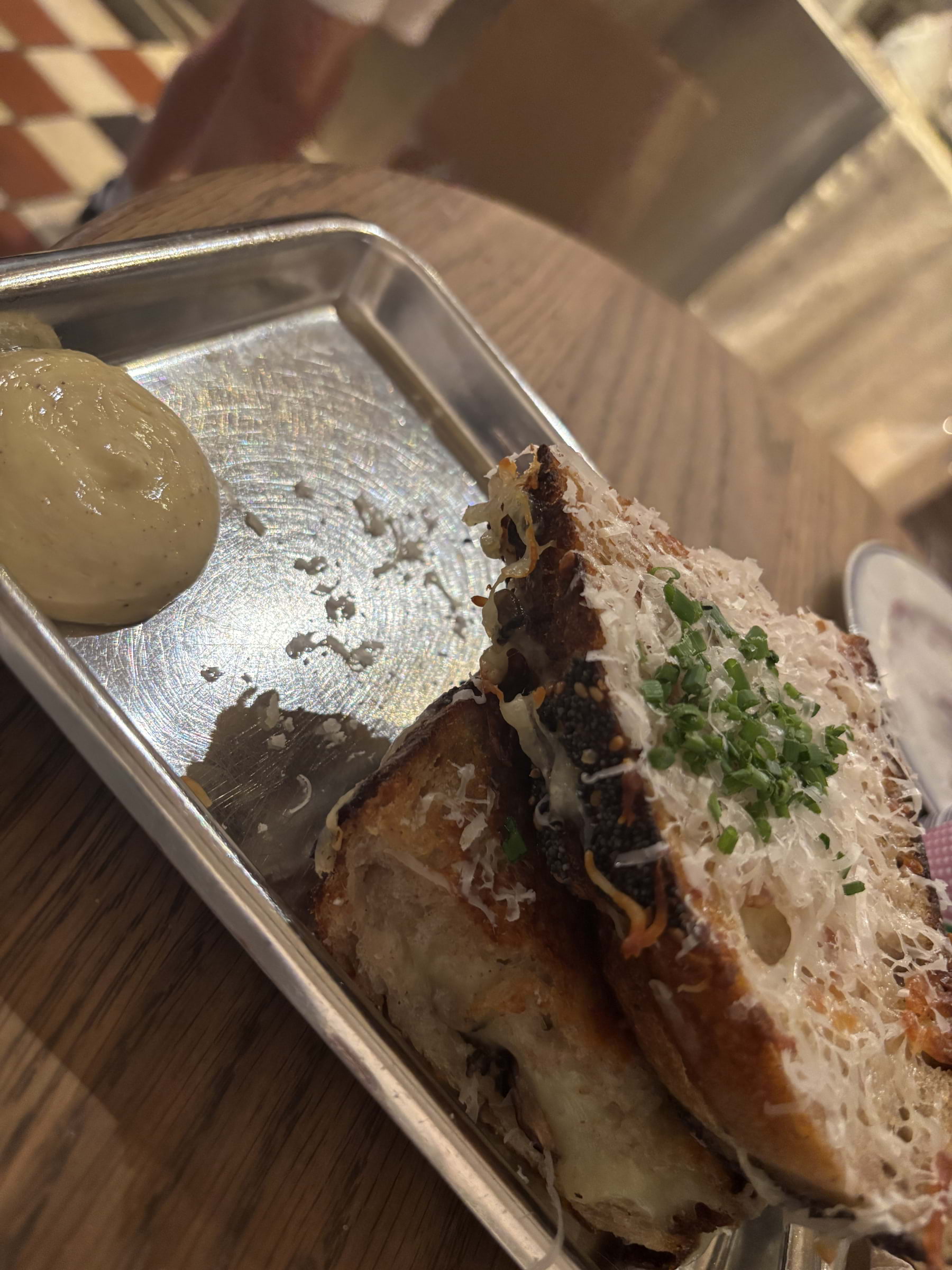 Kantarell smörgås med parmesan – Billede fra Stora Bageriet Östermalm af Madiha S. (11.08.2026)