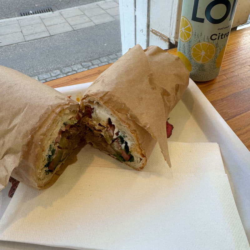 Photo from Sundevich by Julia H. (03/11/2025)