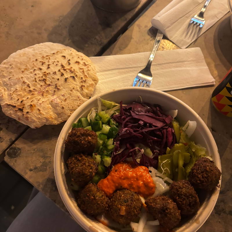 Falafel bowl – Bild från Ta'ameya Tegnérgatan av Lisa M. (2026-07-18)