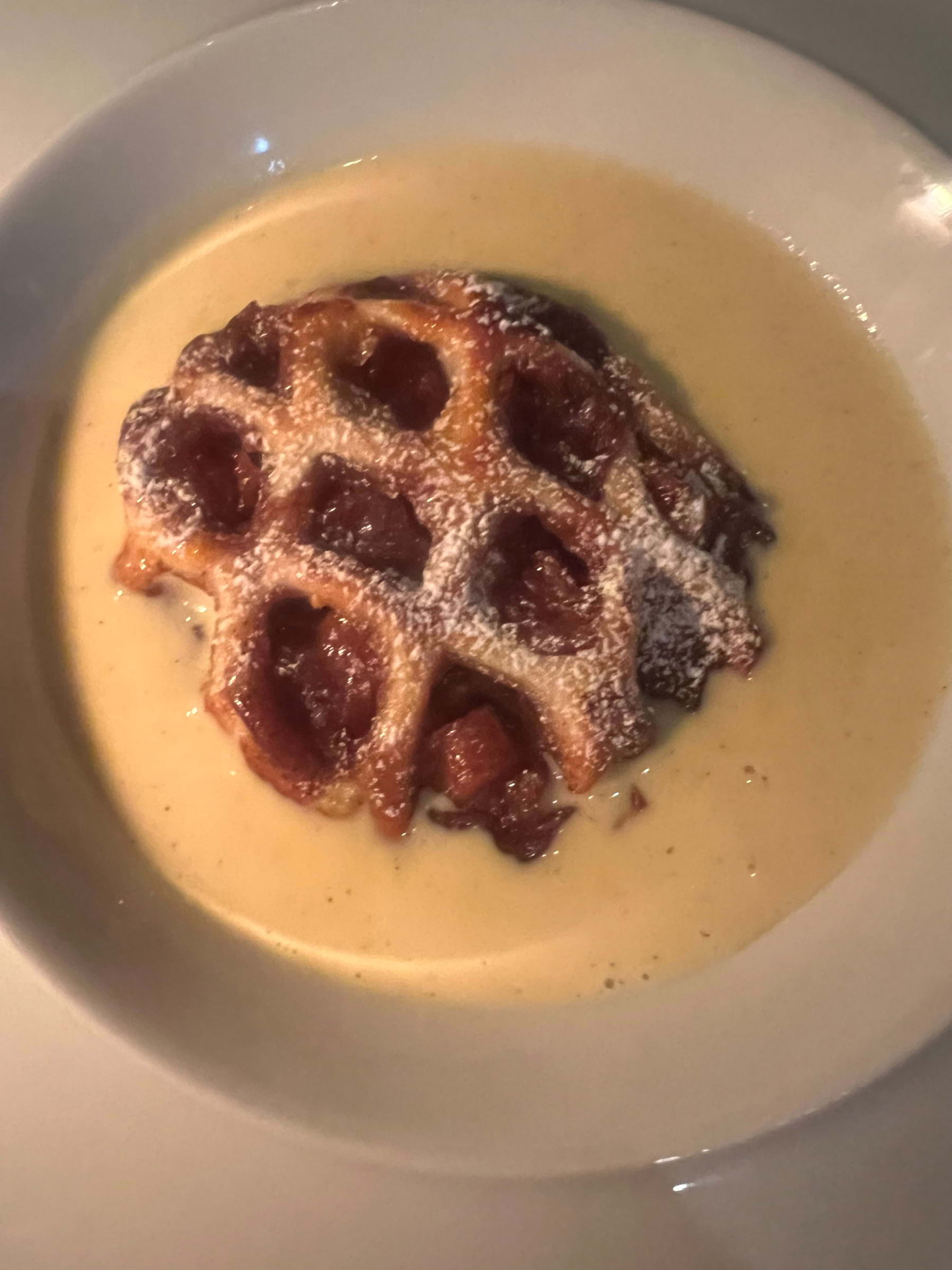 Äppelpaj med vaniljsås – Photo from Teddys by Sofie L. (15/10/2025)