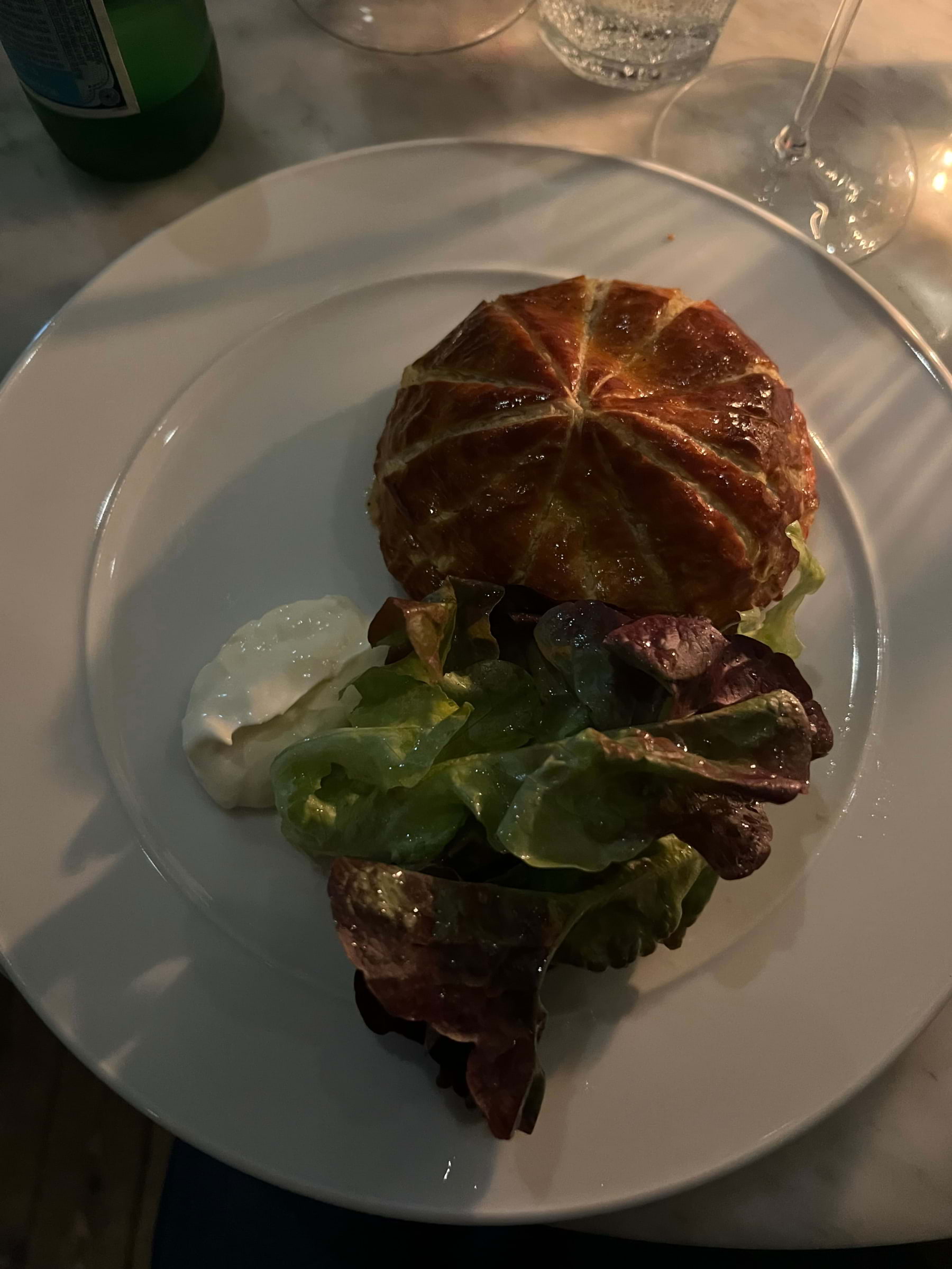 Paj med kantareller och lagrad Comtéost – Photo from Teddys by Sofie L. (15/10/2025)