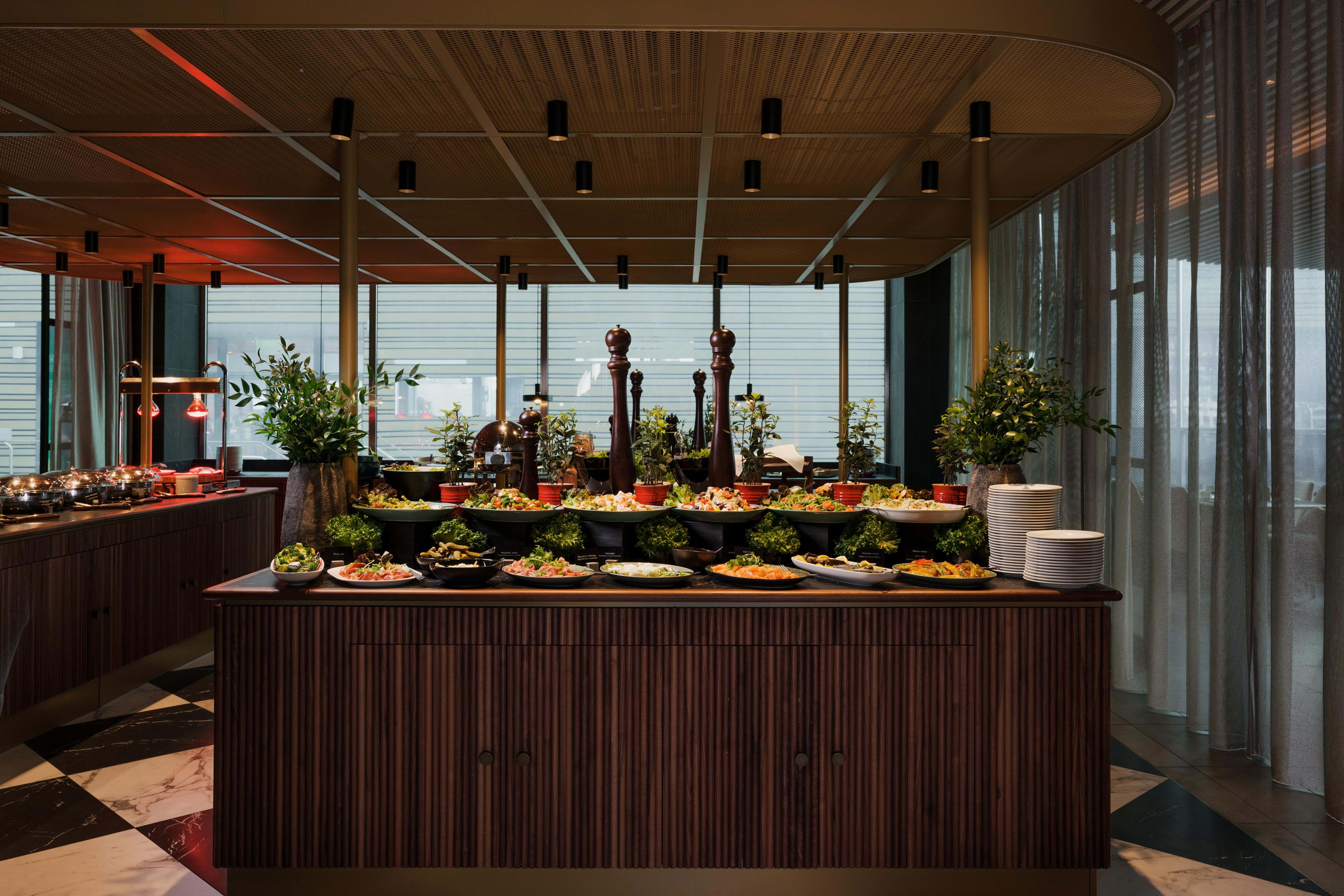 The Lounge Bar & Restaurant – Hotellfrukost