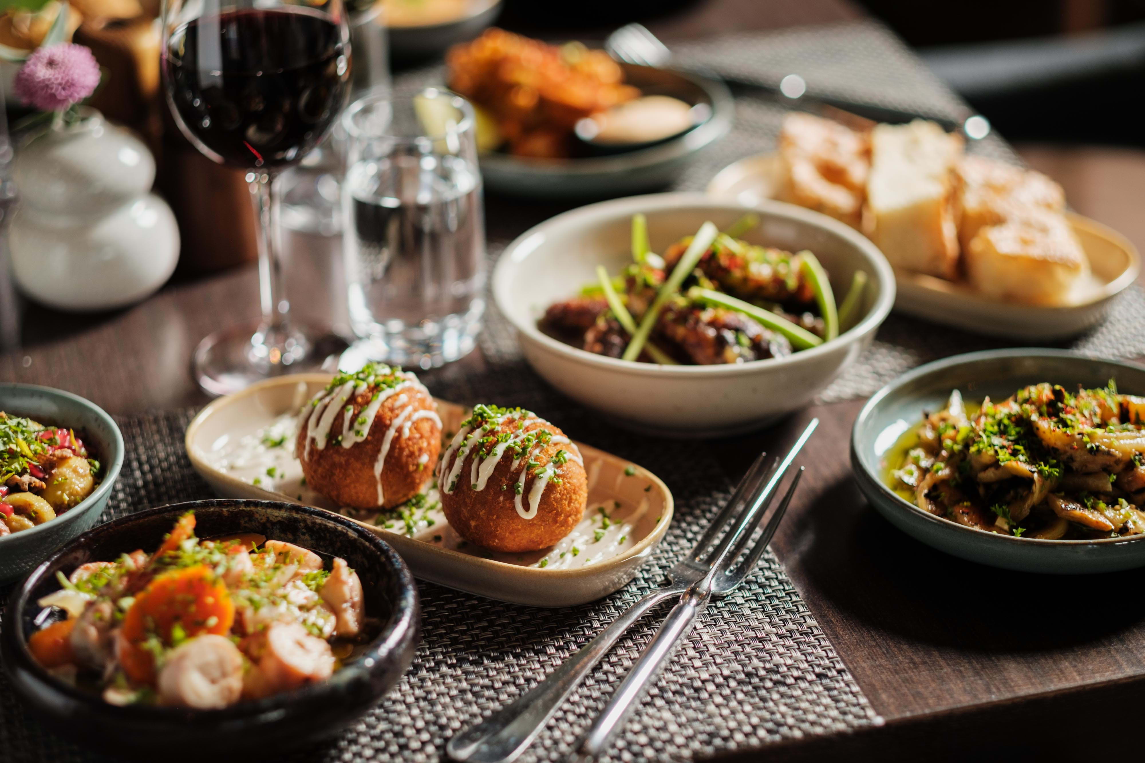 The Lounge Bar & Restaurant – Designrestauranger
