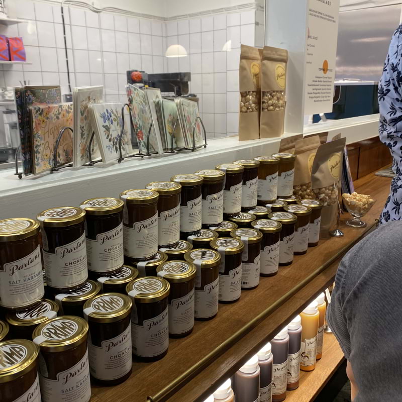 Bild från Thatsup-event: Kaffeskola och Glassfrossa på Lykke Nytorget & Pärlans Konfektyr av Mielika P. (2025-06-18)
