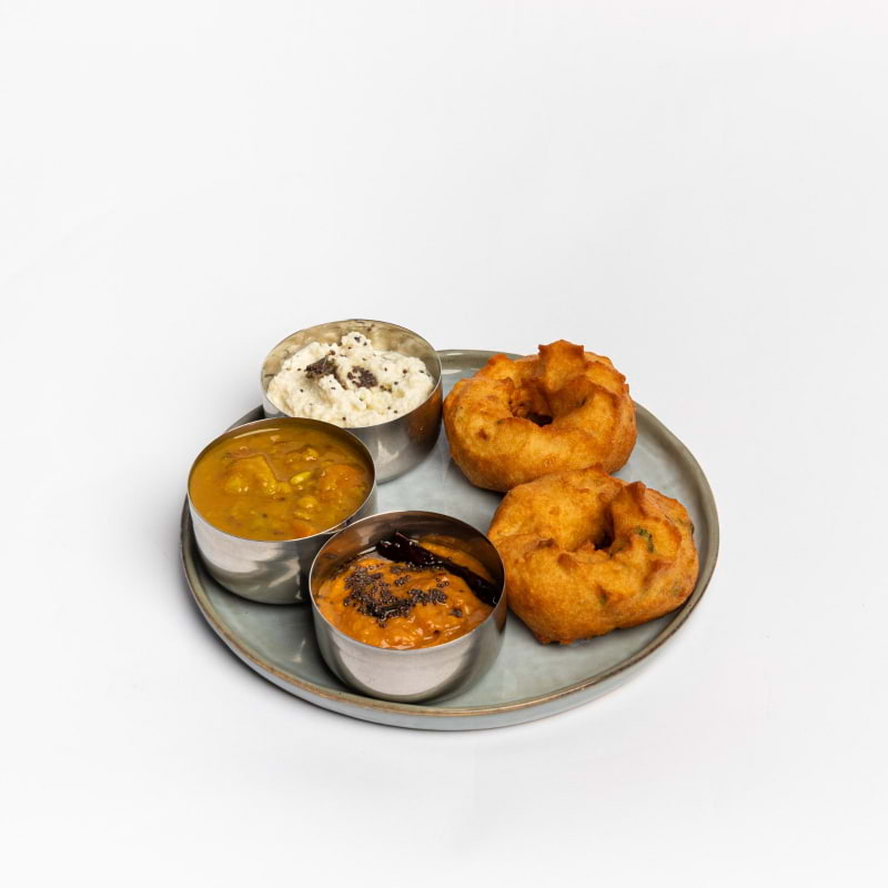 Vadai - Lentil Donuts – Bild från The South Indian Rådmansgatan av Senthazal R. (2023-09-13)