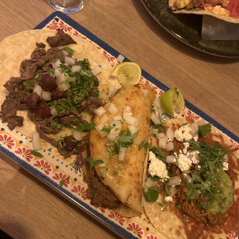 Photo from Tres Taco Joint by Aurora H. (10/10/2024)