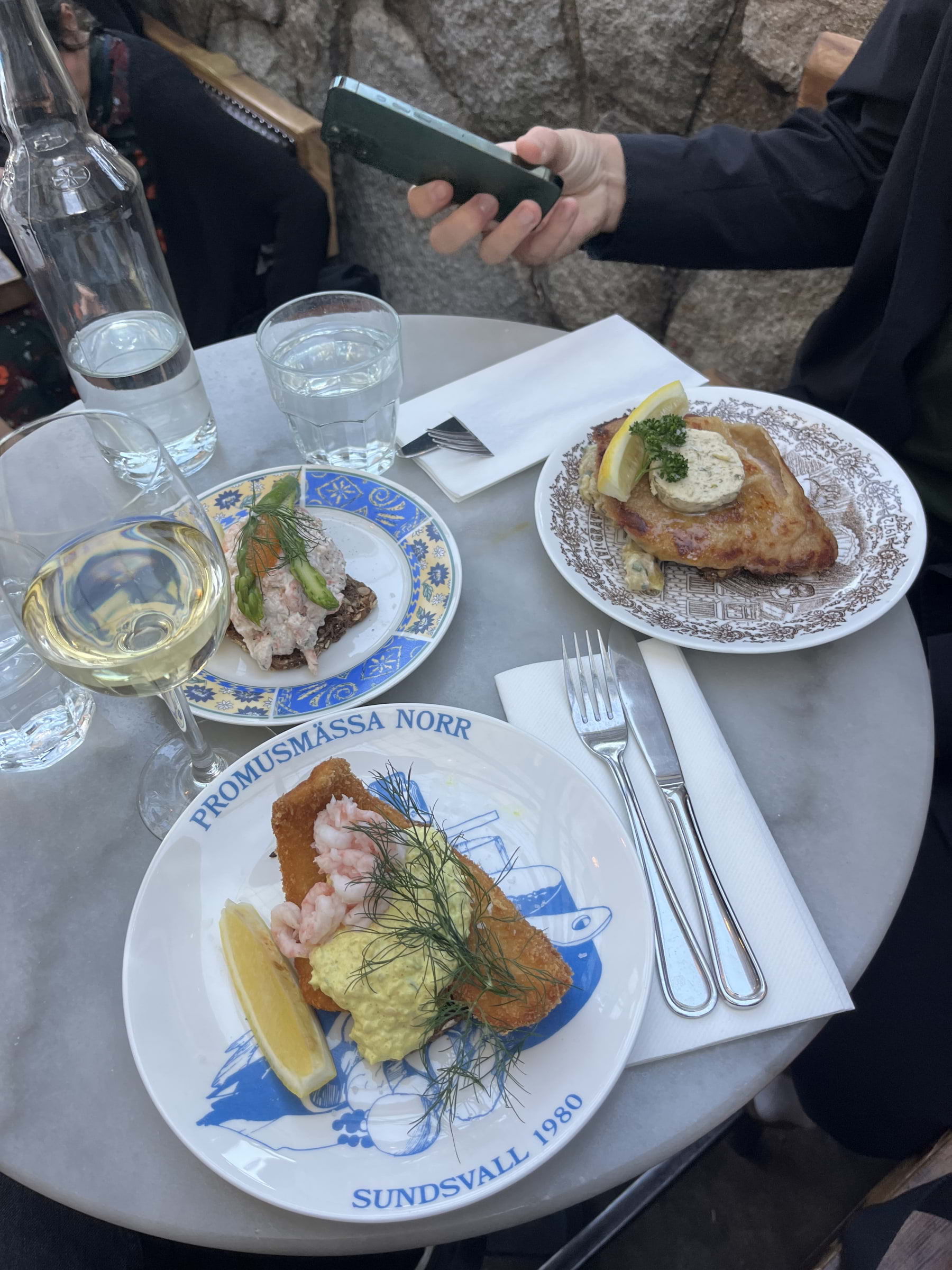 Bild från Två små svin av Moa L. (2025-09-28)