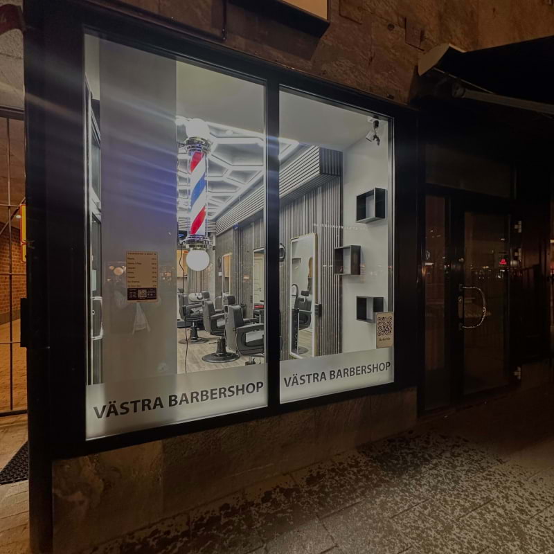 Västra barbershop - kvällstid – Photo from Västra Barbershop by Slussen B. (02/05/2025)