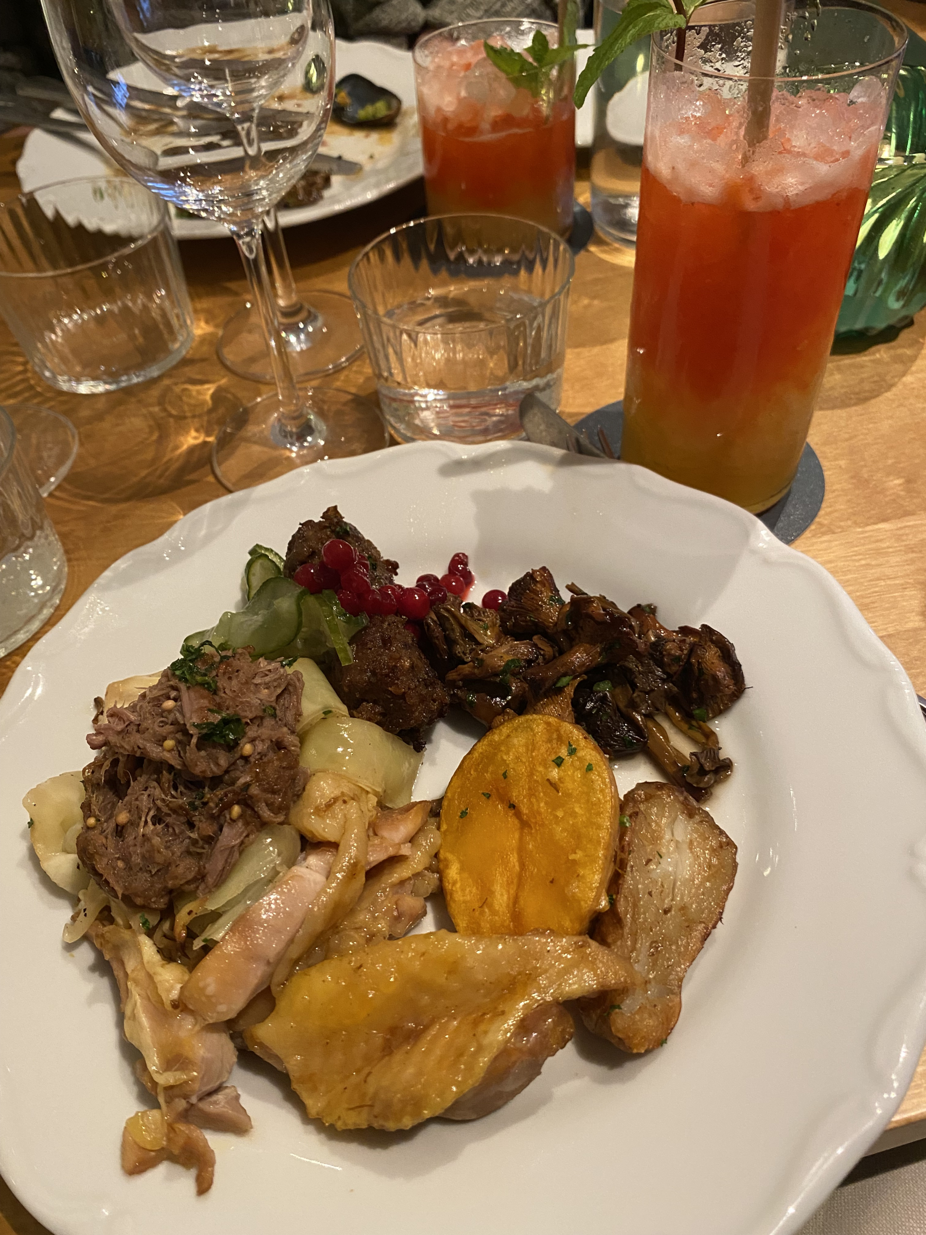 En av mina varma tallrikar😋 – Billede fra Verandan Skansen af Anna L. (25.10.2026)