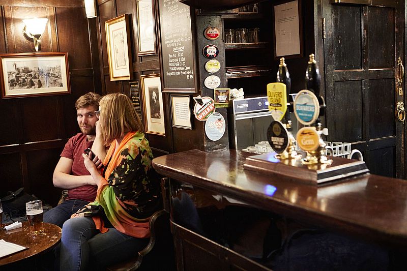 Artwork for the list Pub crawl by Cristina C.