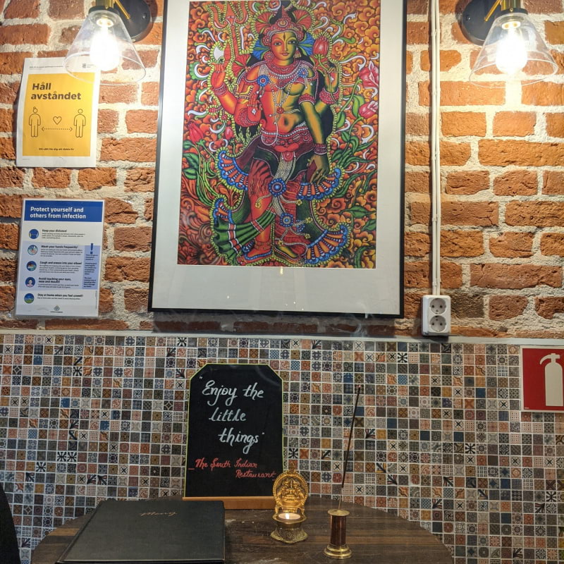 Pictures on wall – Bild från The South Indian Restaurant av Mithun S. (2021-04-12)