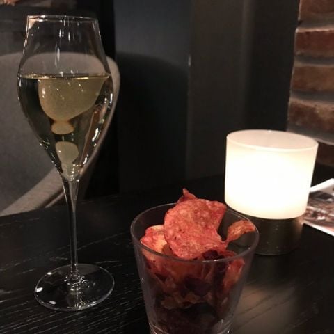 Spännande bubbel från norra Italien före middagen. - Bild från The Winery Hotel av Birgitta B.
