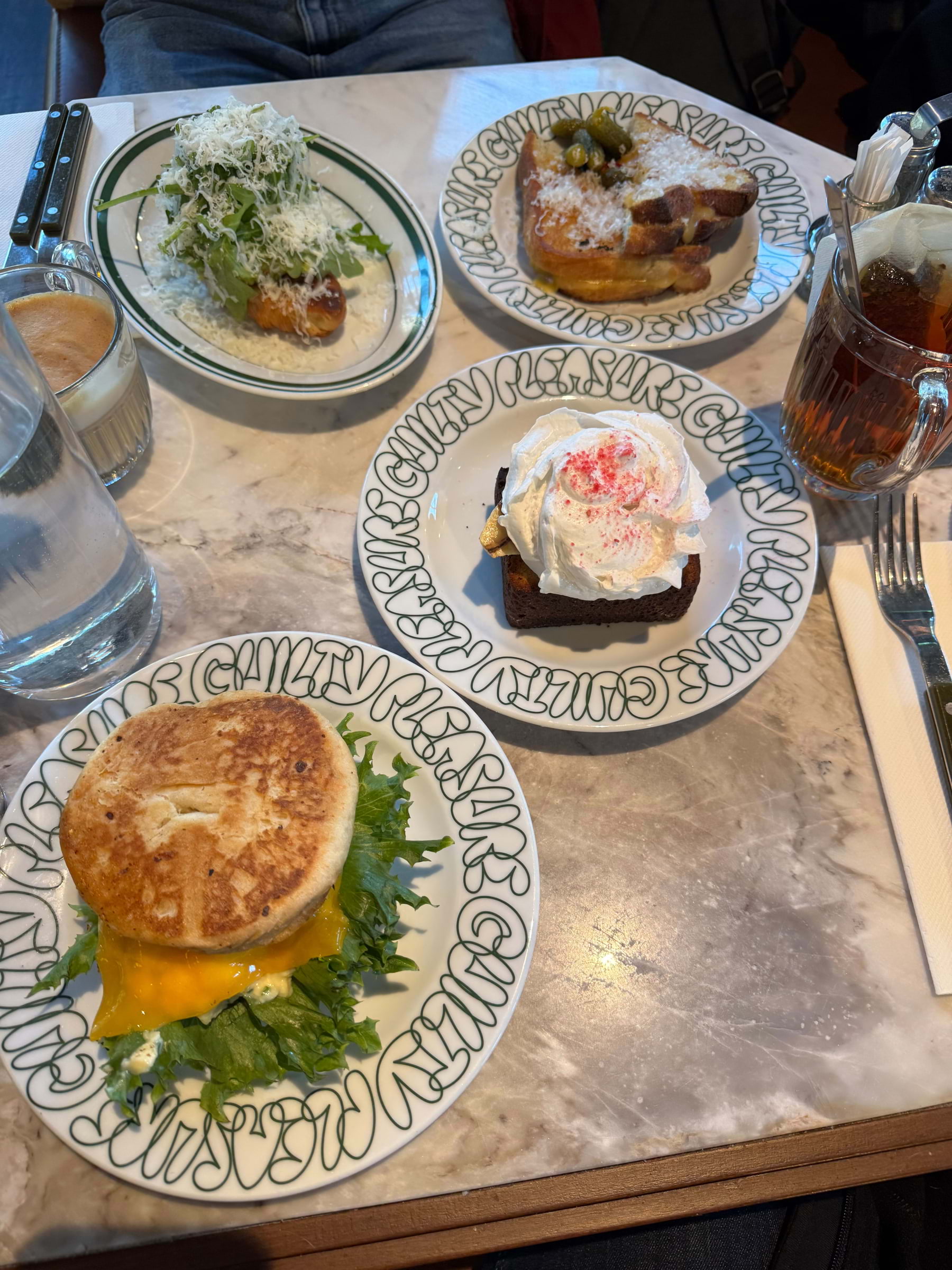 Bild från Guilty Pleasure Café av Julia H. (2025-10-19)