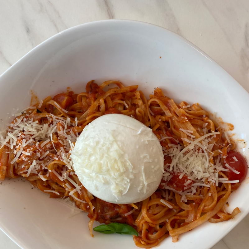Chilli tomat pasta med burrata  – Bild från Vapiano Stureplan av Madiha S. (2022-05-14)