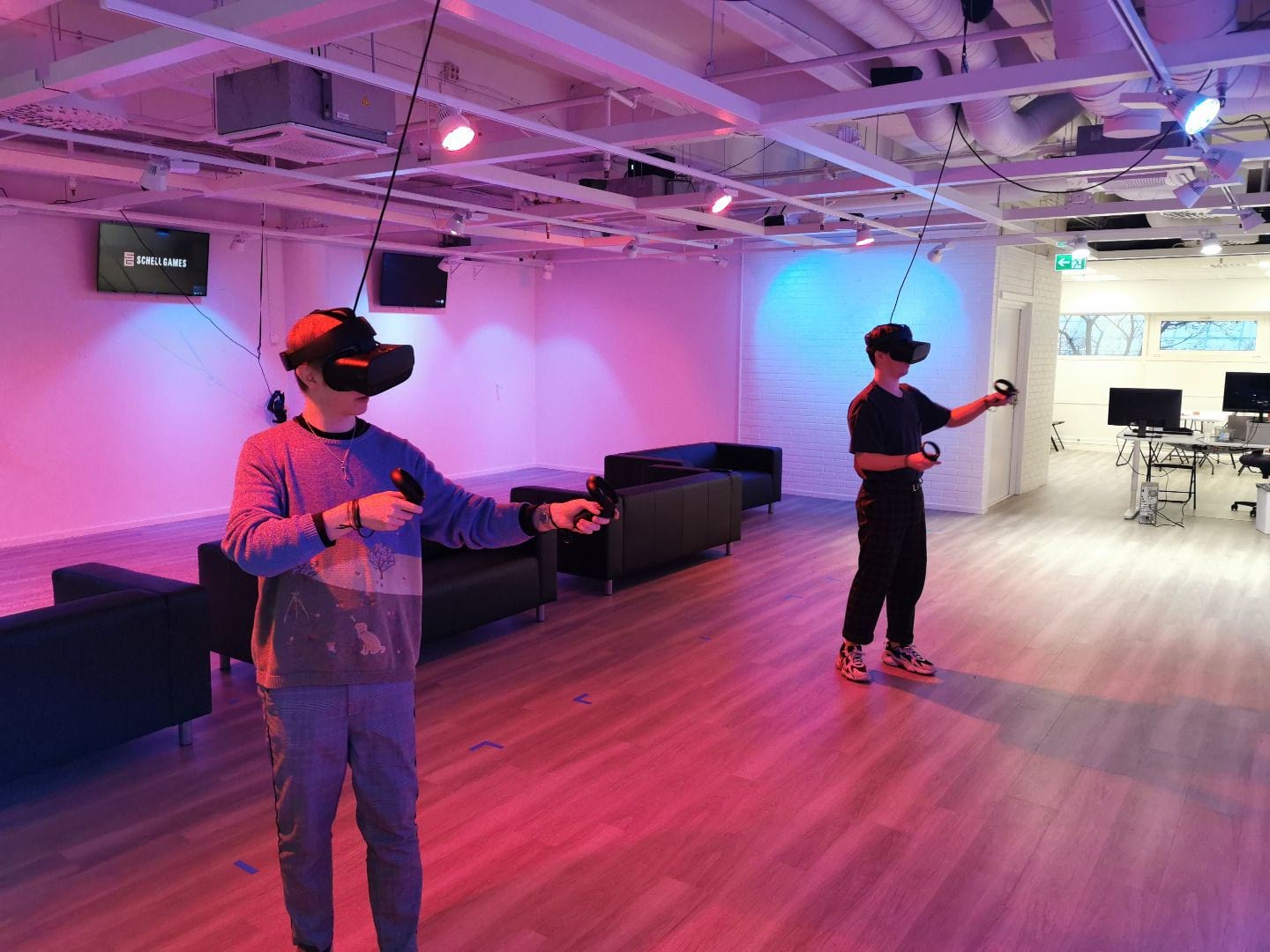 Vår moderna spelhall i Stockholms nöjescentrum – Bild från Stockholm VR Center av VR W. (2019-10-23)
